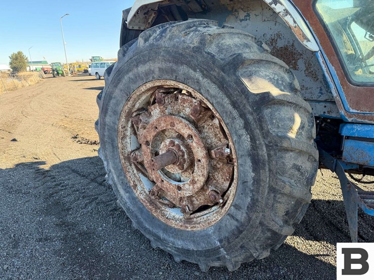 ford-tractor-image-37