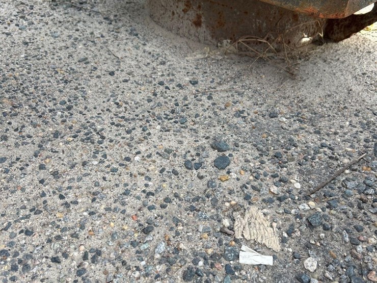 npk-c6c-c6110-excavator-vibratory-compactor/driver-attachment-image-5