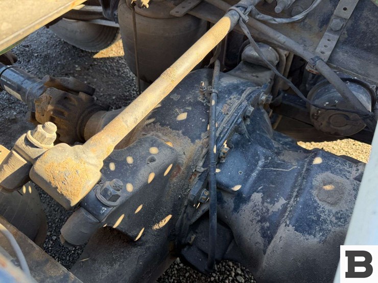 2019-freightliner-cascadia-126-image-37