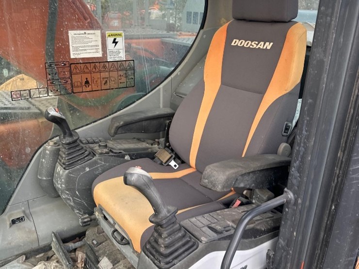 2015-doosan-dx225-lc-5-image-6