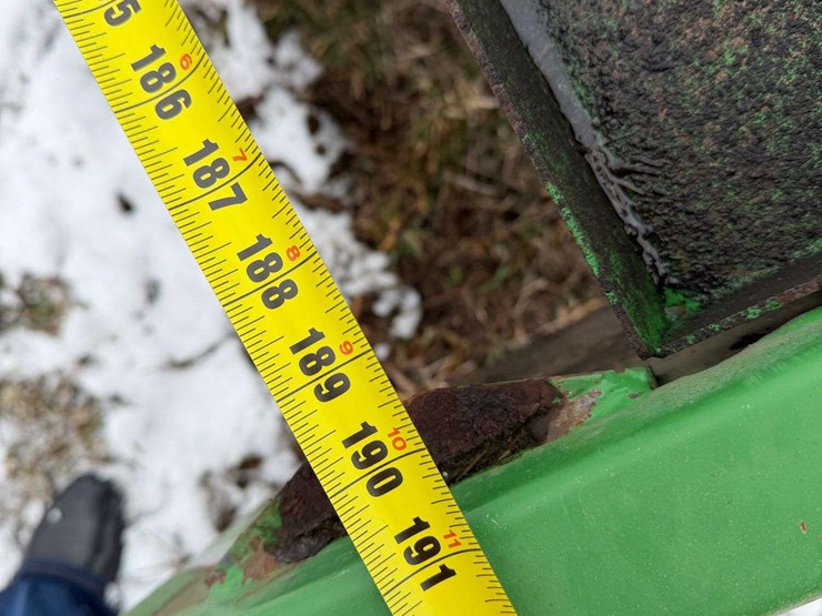 john-deere-995-swather-header-image-16