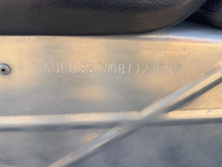 2008-arctic-cat-m1000-snowmobile-image-11