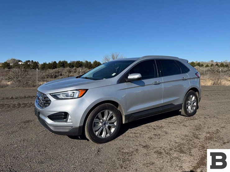 2019-ford-edge-image-2