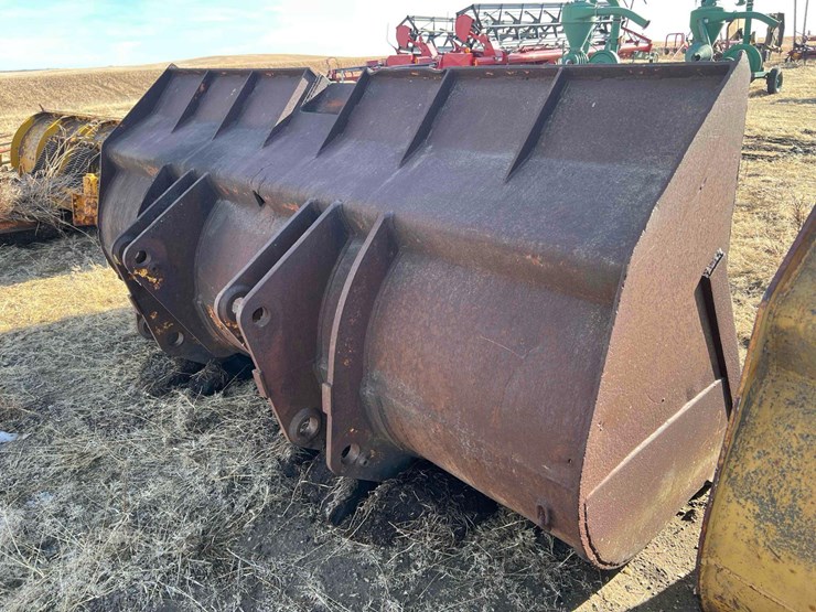 wheel-loader-bucket-image-6