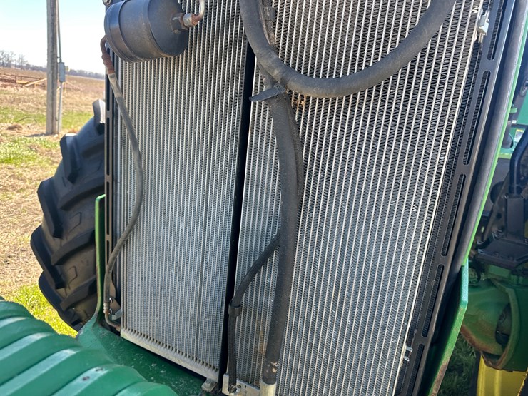 john-deere-8285r-image-47