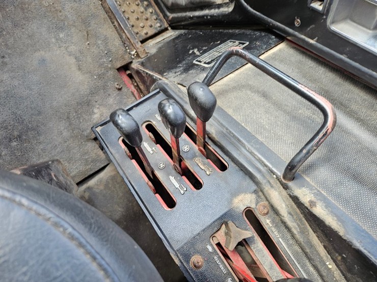 international-1586-image-27