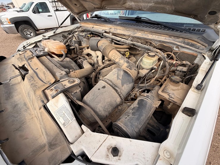 2003-ford-f550-image-13