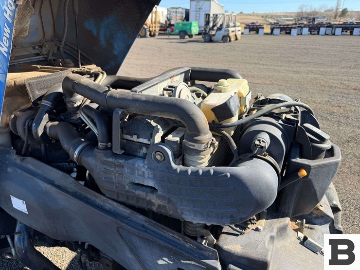 new-holland-t4030f-image-47