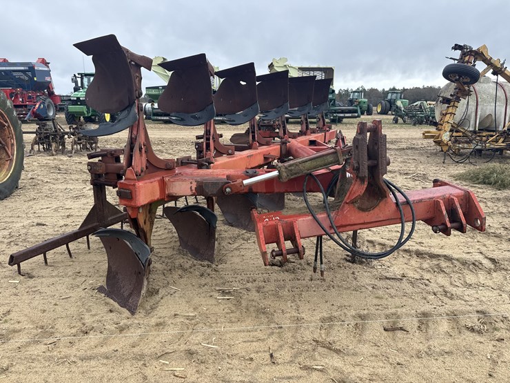 case-ih-onland-3pt-6-bottom-flip-plow-image-3