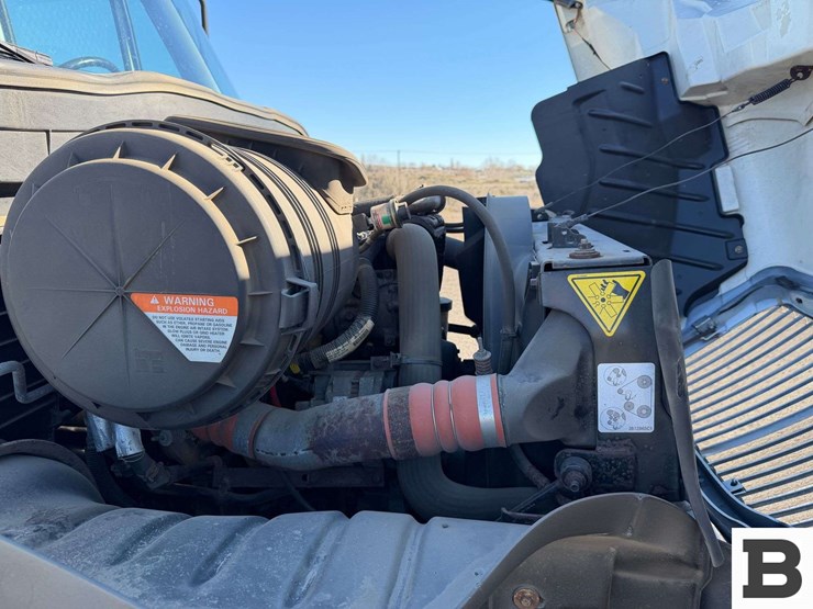 2010-international-durastar-4400-image-53