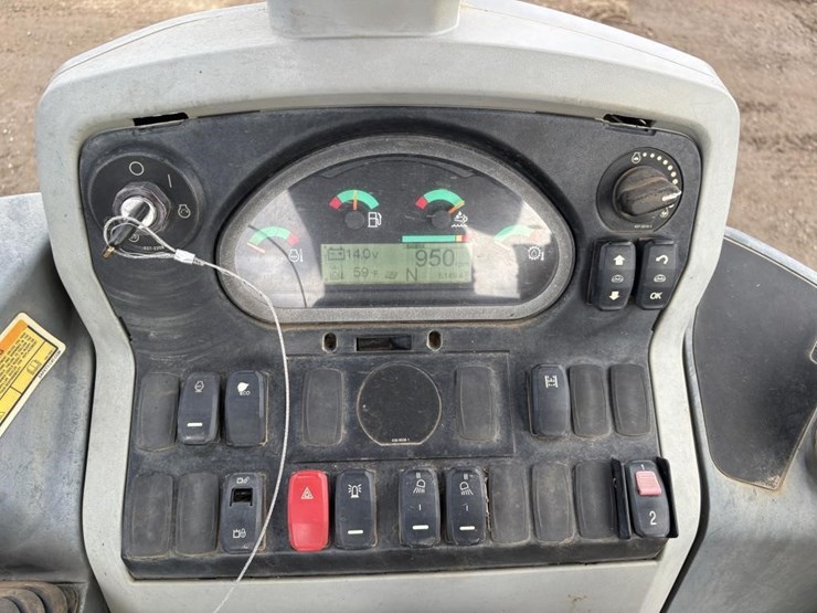 caterpillar-420f2-image-46