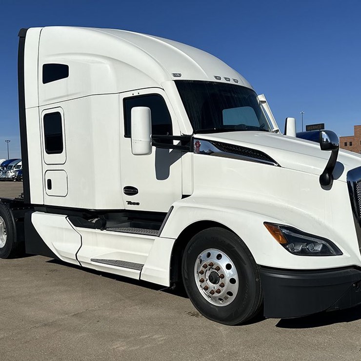 2022 KENWORTH T680