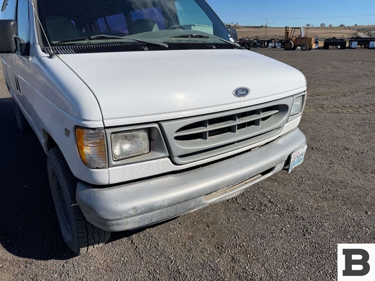 1999-ford-econoline-350-image-9