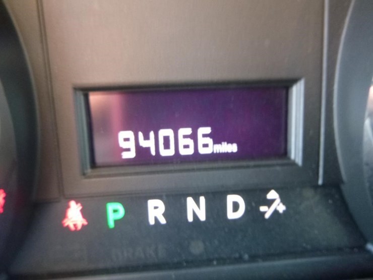 2014-dodge-grand-caravan-image-28