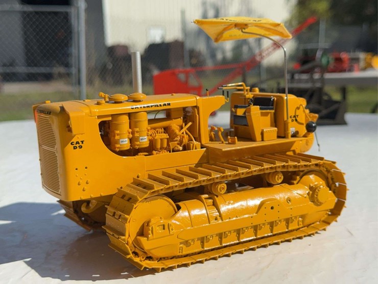 caterpillar-d9-image-1