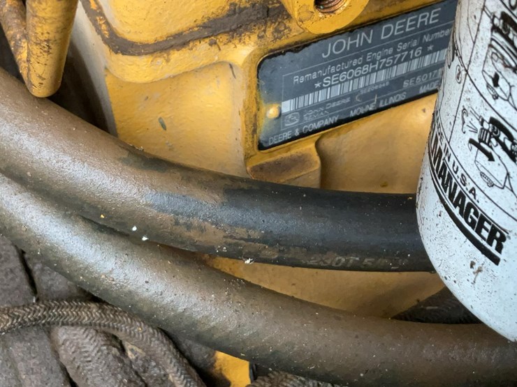 2006-deere-640g-iii-image-14