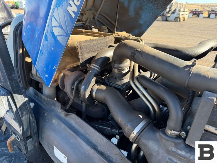 new-holland-t4030f-image-48