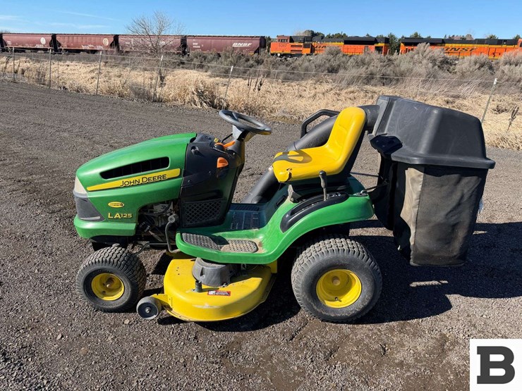 john-deere-la125-image-2
