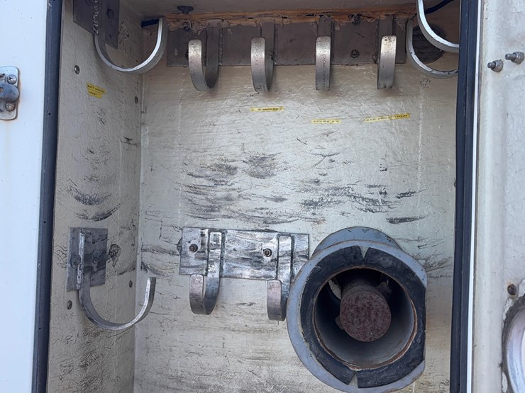 1992-ford-l8000-image-12