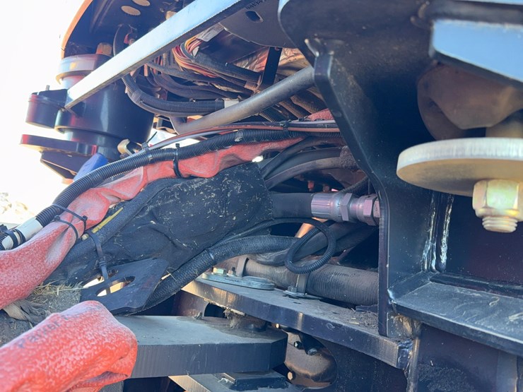 2012-case-ih-steiger-350-hd-tractor-image-30