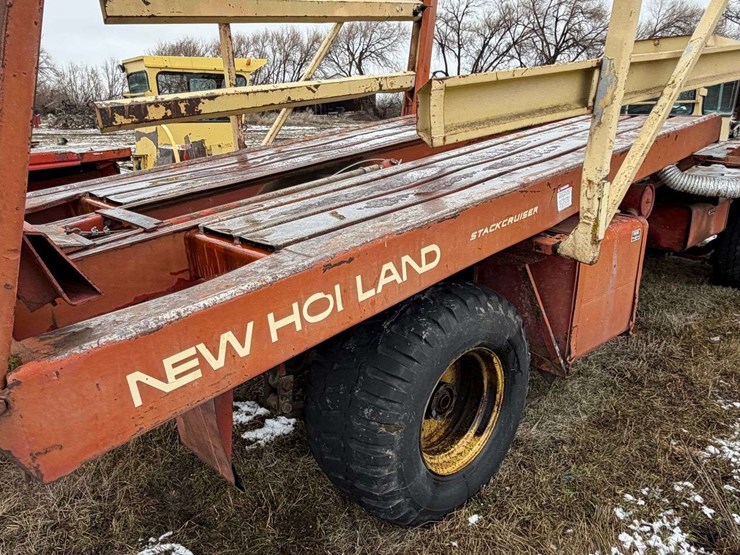 new-holland-1075-image-23