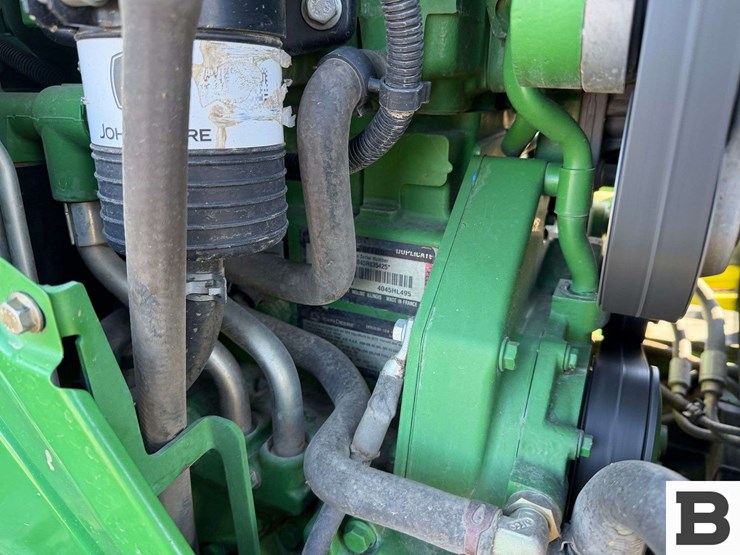 2013-john-deere-6125r-image-56