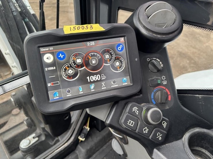 2021-bobcat-e60-image-36