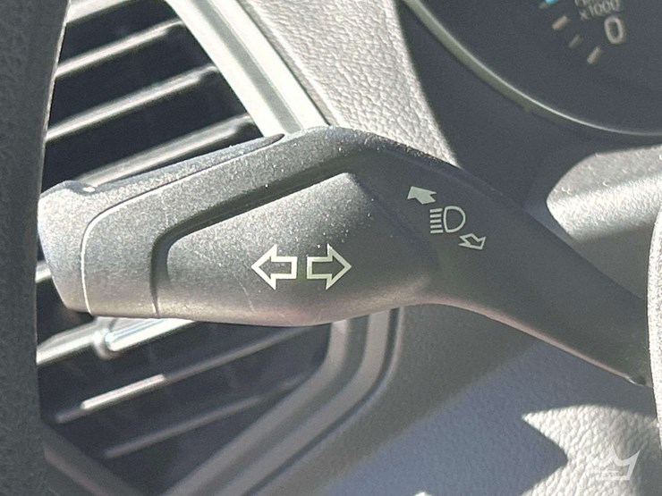 2017-ford-escape-image-16