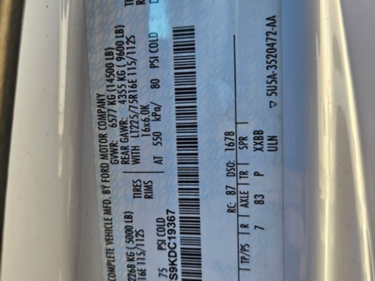 2019-ford-e450-image-21