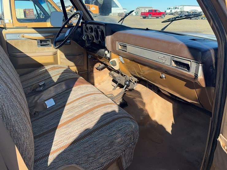 1984-chevrolet-2500-image-14