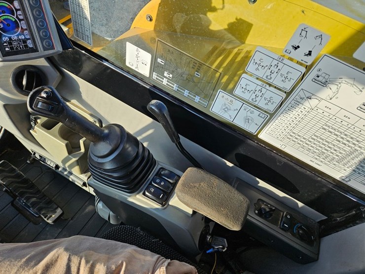 caterpillar-308e-image-30