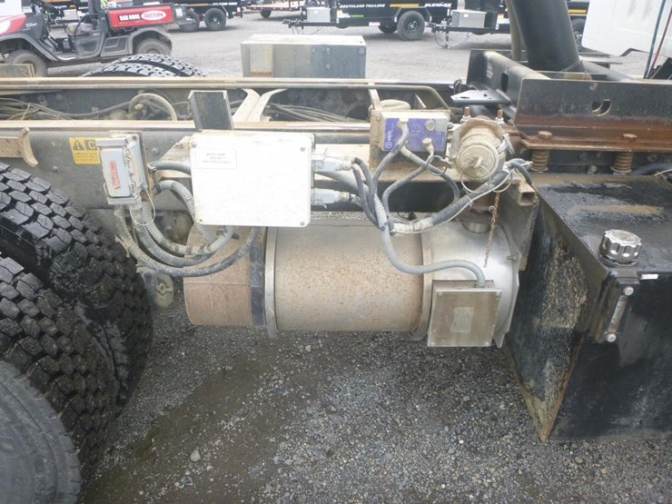 1999-international-2674-image-12