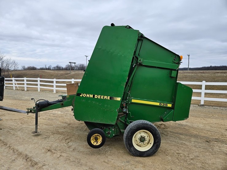 john-deere-535-image-2