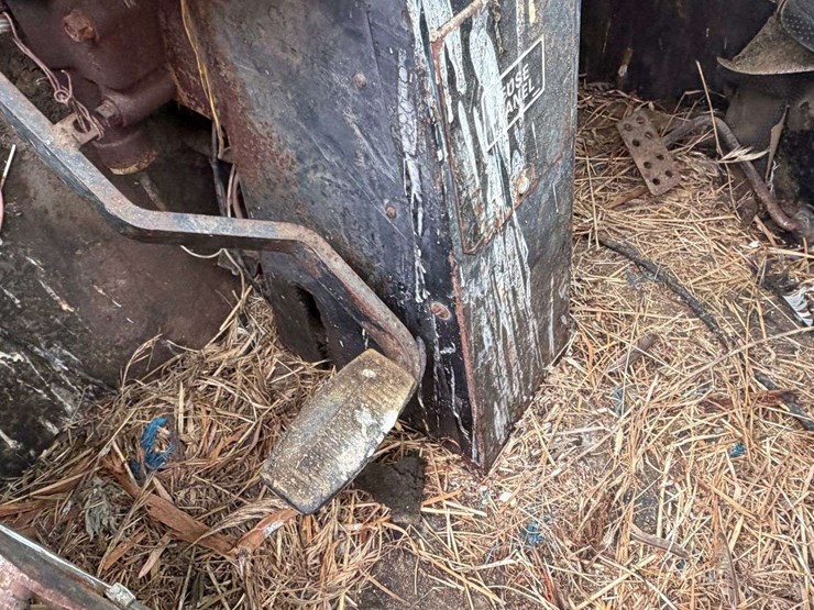 new-holland-1075-image-14