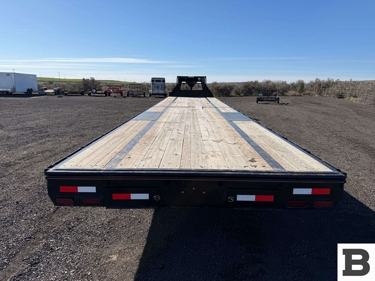 2025-mp-custom-gooseneck-flatbed-trailer-image-4
