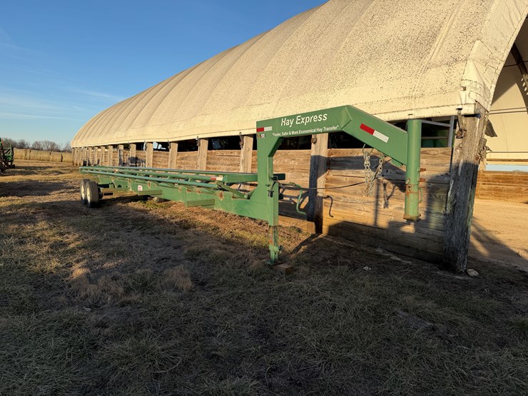 #209061-•-hay-express-bale-trailer-image-1