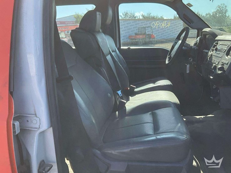 2015-ford-f550-image-24