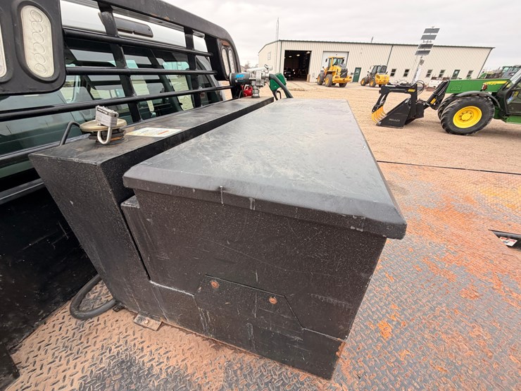 2015-ford-f550-image-10