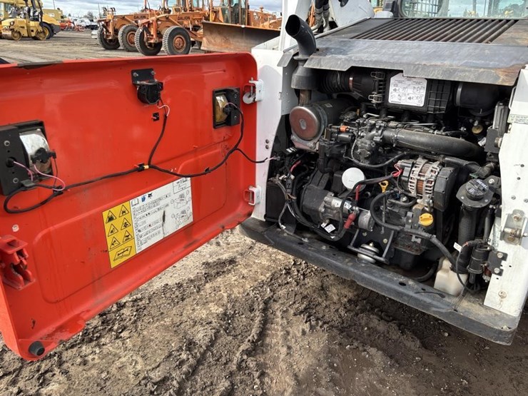 2021-bobcat-s590-image-16
