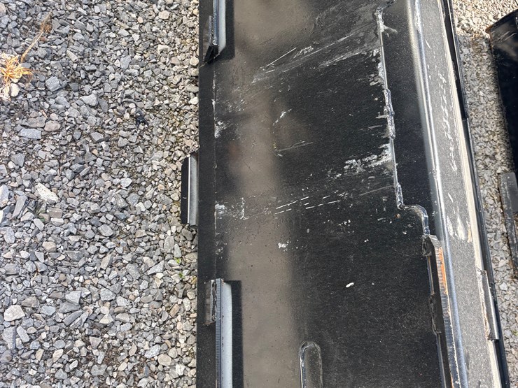 #1054-•-78-in.-bucket-with-single-blade-image-4