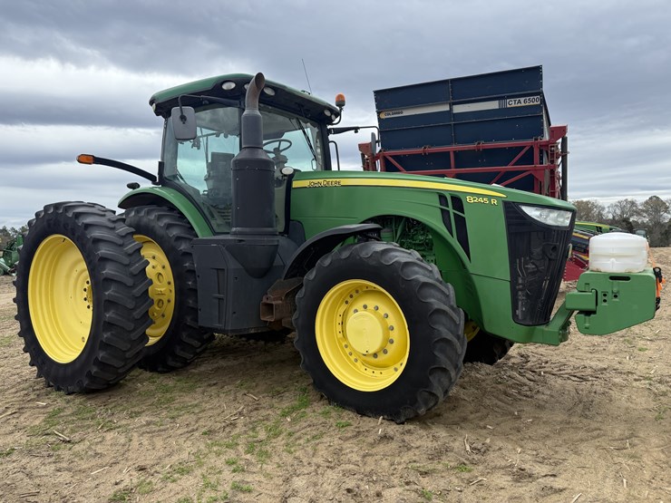 john-deere-8245r-image-2