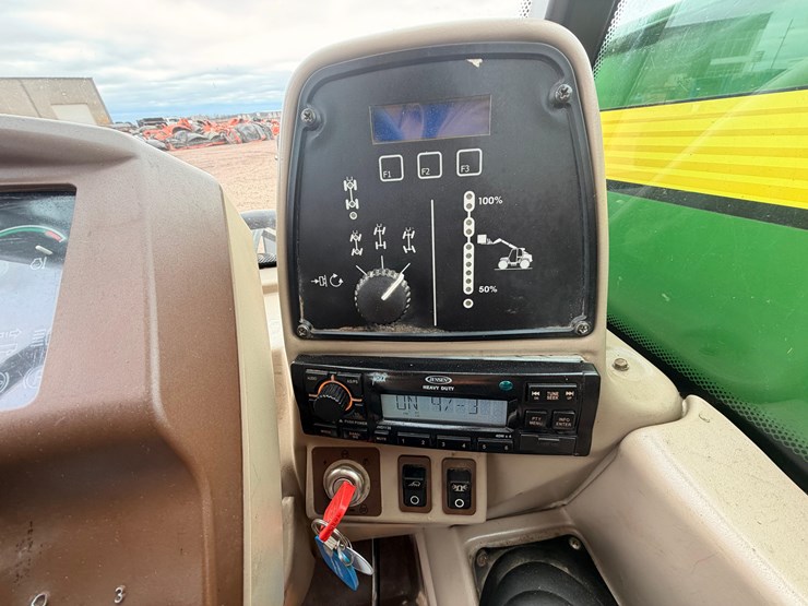 2006-john-deere-3420-image-32