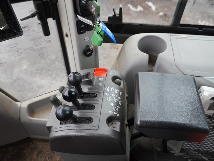 2022-volvo-l60h-image-21