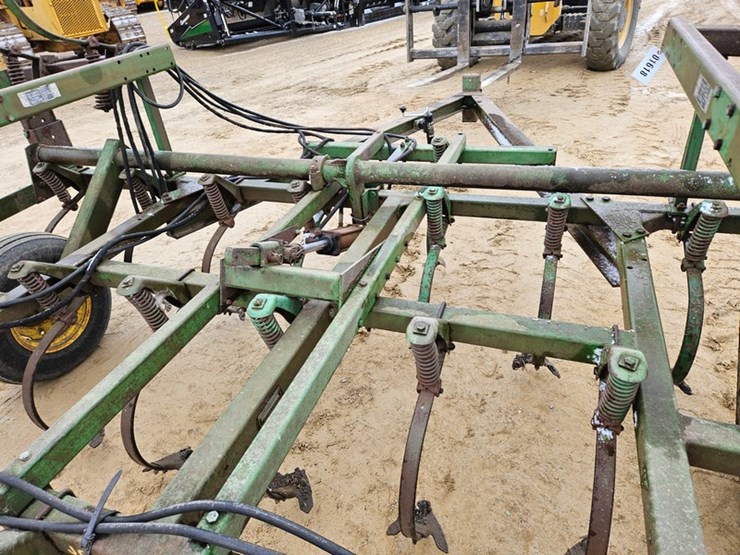 john-deere-1010-image-15