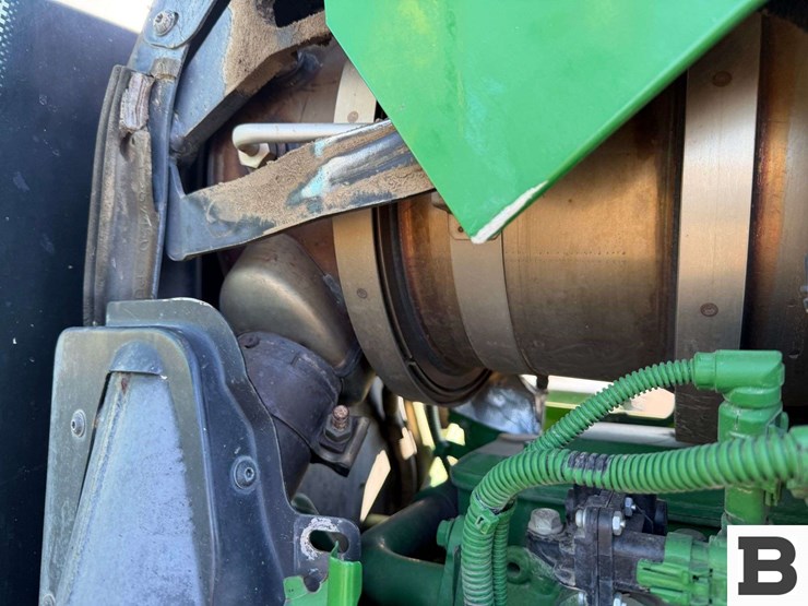 2013-john-deere-6125r-image-60