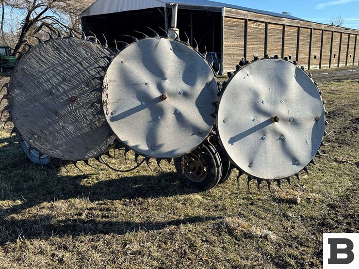 international-harvester-h-tractor-image-7
