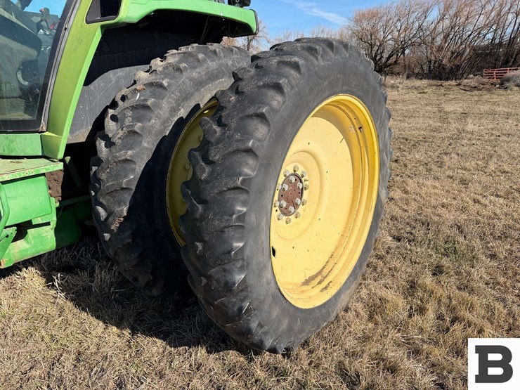 1992-john-deere-4560-image-18