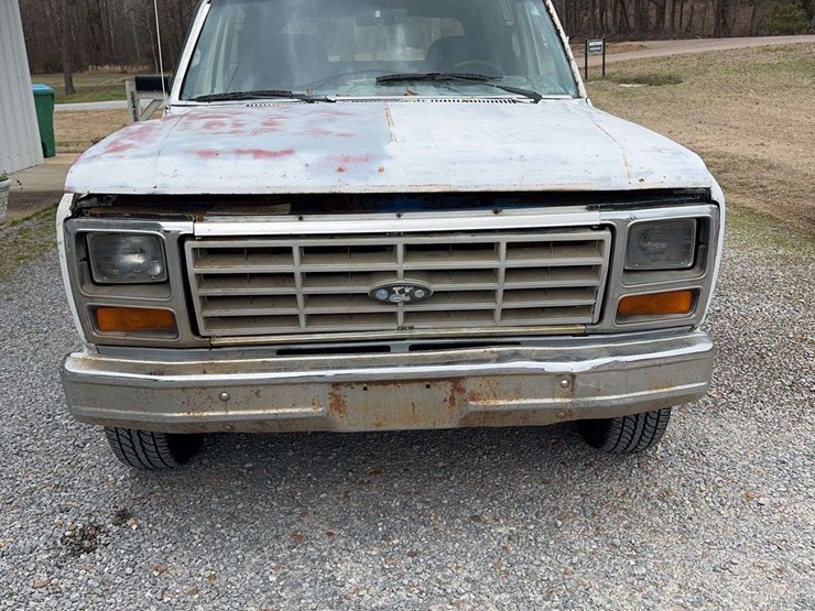 1983-ford-bronco-image-8