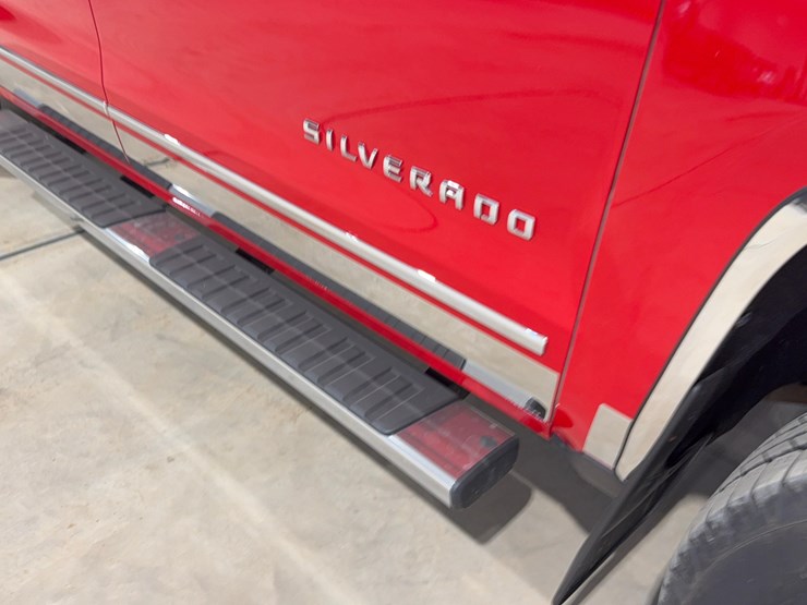 2018-chevrolet-silverado-1500-ltz-image-10