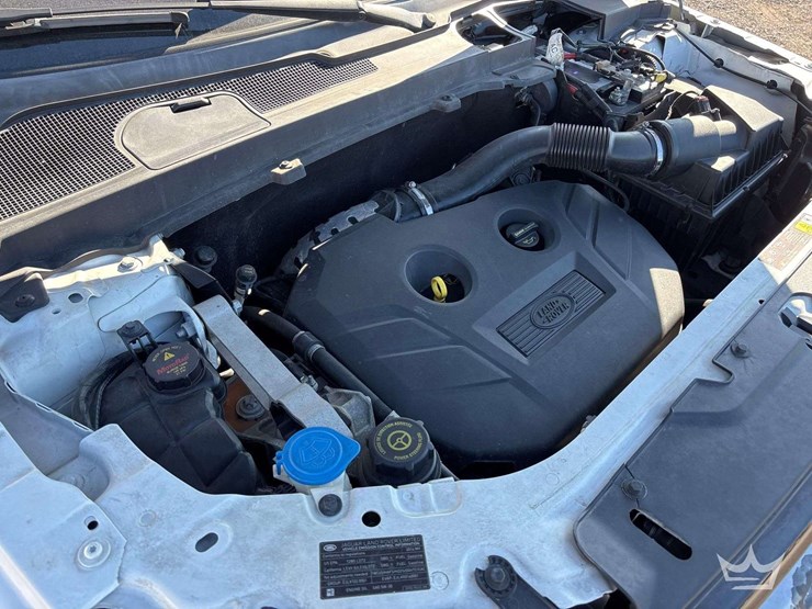 2014-land-rover-lr2-awd-suv-image-7